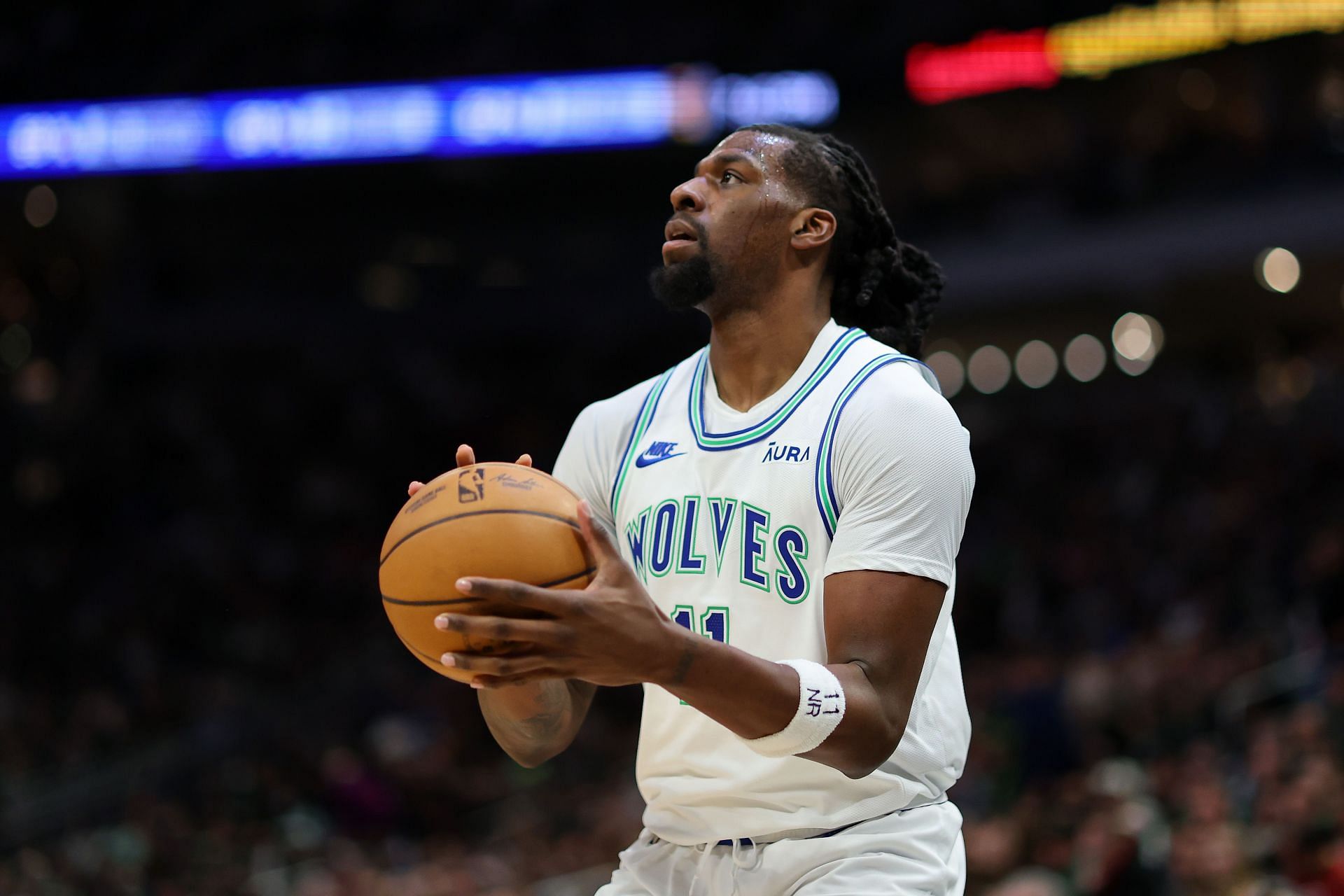 Naz Reid Contract